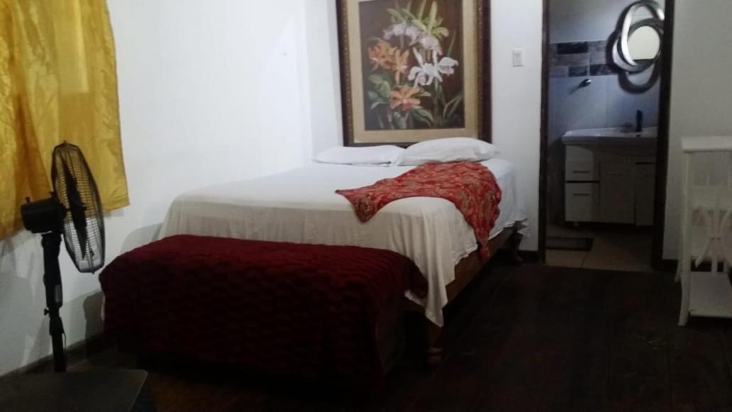 Villa Rasta - Ocean View Bungalows ปอร์ตอันโตนิโอ ภายนอก รูปภาพ